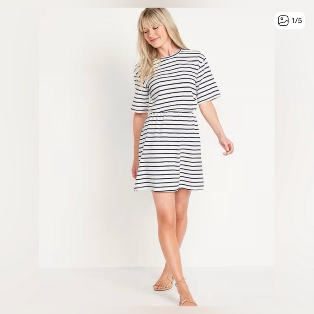 Old Navy Black and White Striped Top